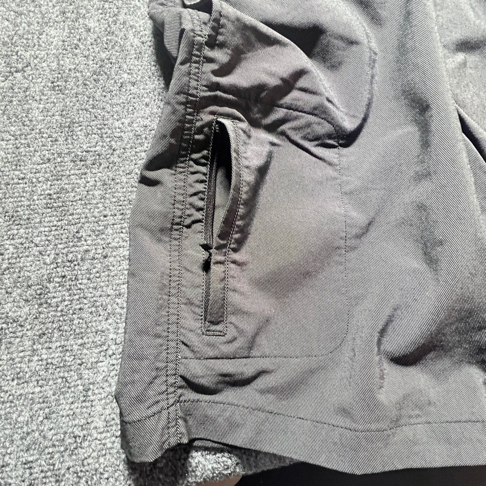 Greg Norman Mens Gray Performance Golf Shorts Size 34 Stretch Side Zip Pocket - Picture 8 of 11